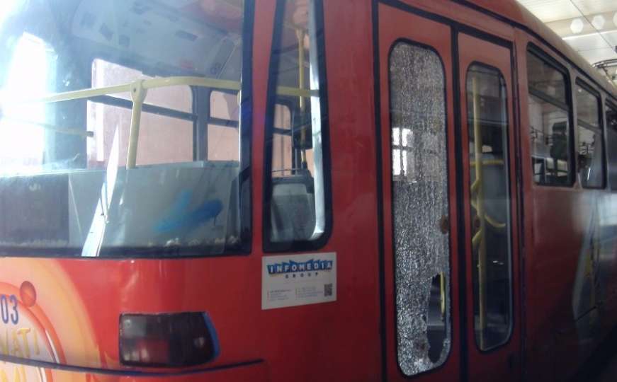 GRAS: Vandal polupao stakla, treći napad na tramvaje u samo nekoliko dana